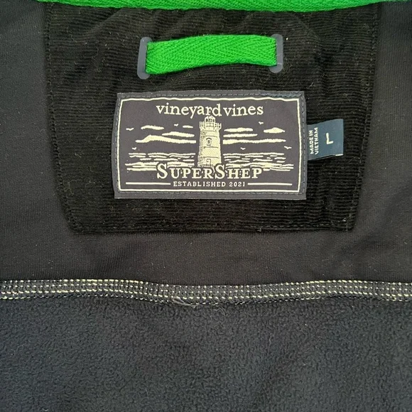 Vineyard Vines SuperShep Fleece with Green Piping - Picture 2 of 5